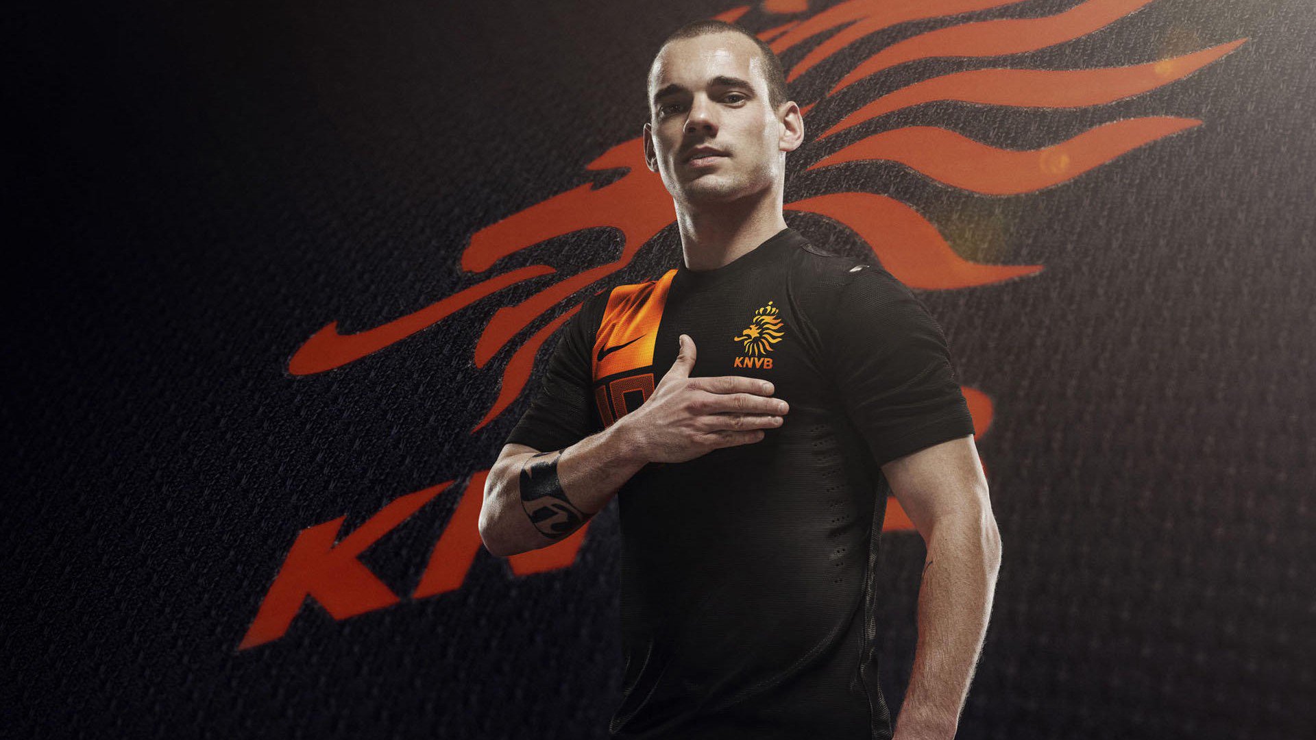 冠军球队球员签约多个商业代言,形象持续放大,冠军球会经理